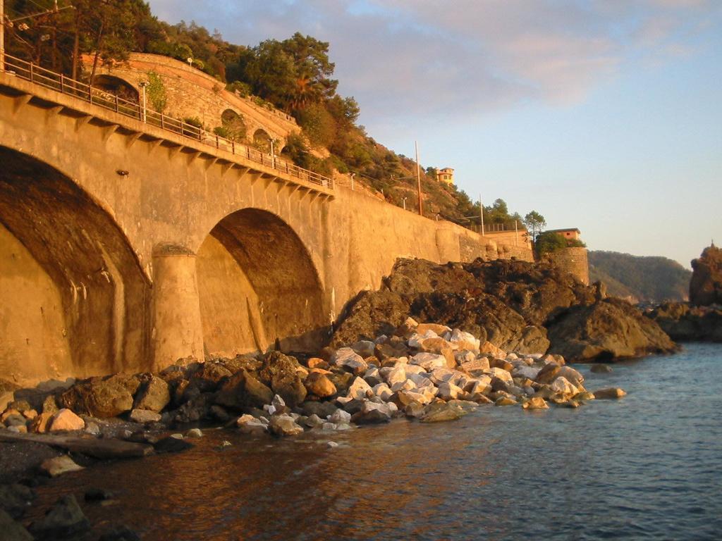 Sostio A Levante Framura Bagian luar foto